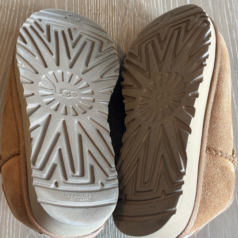 UGG Shearling Lined Boots in Light Beige 084 - Picture 6 of 6